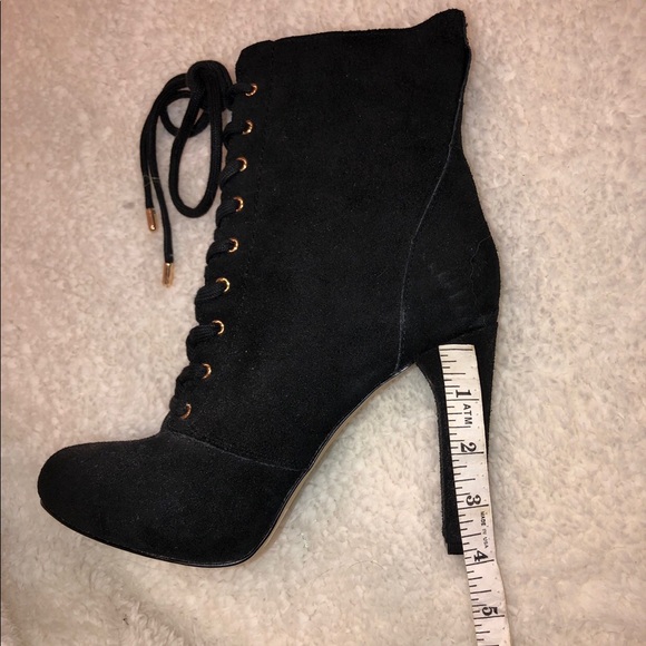 ❌SOLD❌ INC lace up boots - Picture 4 of 4